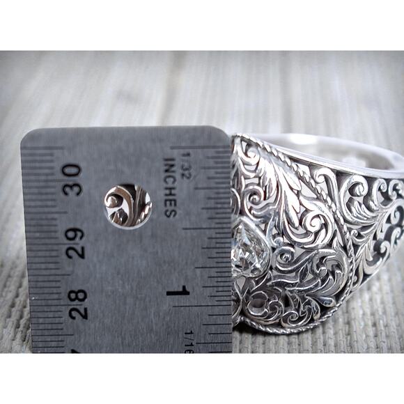 Brighton Heart Filigree Cuff Bracelet Hinged Clamper Magnetic Retired 7" - Picture 7 of 8